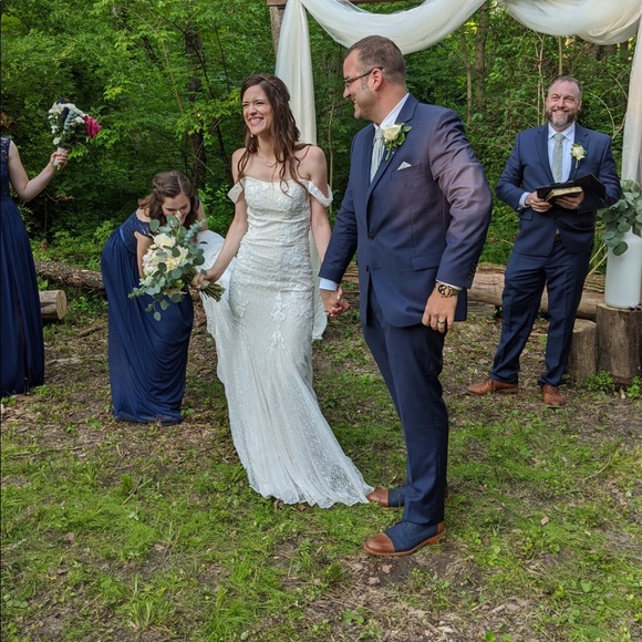 Meet your Posher, Kate - Picture 2 of 4